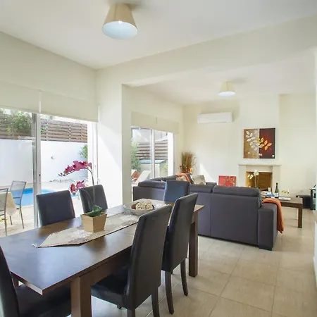 The Secret To Enjoying Your 5 Star Close To Fig Tree Bay, 1476 Villa *