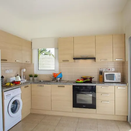 The Secret To Enjoying Your 5 Star Close To Fig Tree Bay, 1476 Villa
