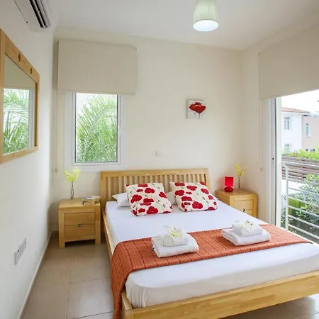 The Secret To Enjoying Your 5 Star Close To Fig Tree Bay, 1476 Villa