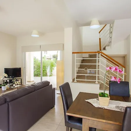 Villa The Secret To Enjoying Your 5 Star Close To Fig Tree Bay, 1476 Protaras